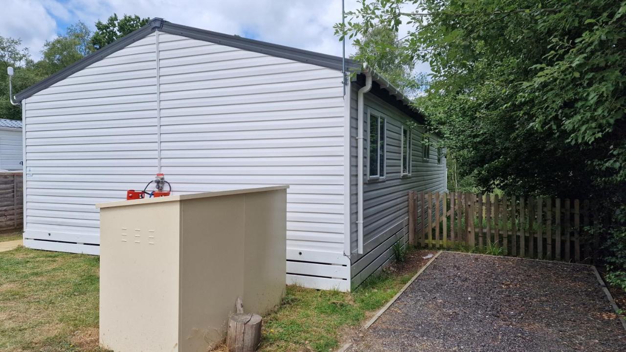 A Woodland Wonder - Redwood Lodge Hastings Exterior photo